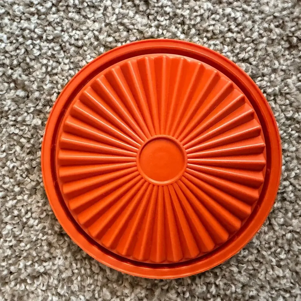 Tupperware 5